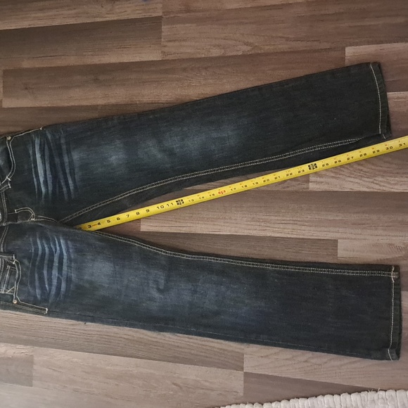 Menswear - Picture 3 of 10